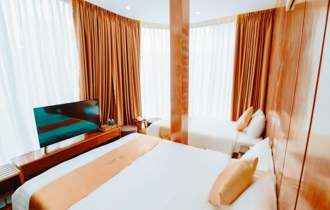 Mira Hotel Куи Нхон Екстериор снимка