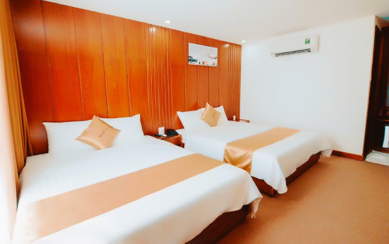 Mira Hotel Куи Нхон Екстериор снимка