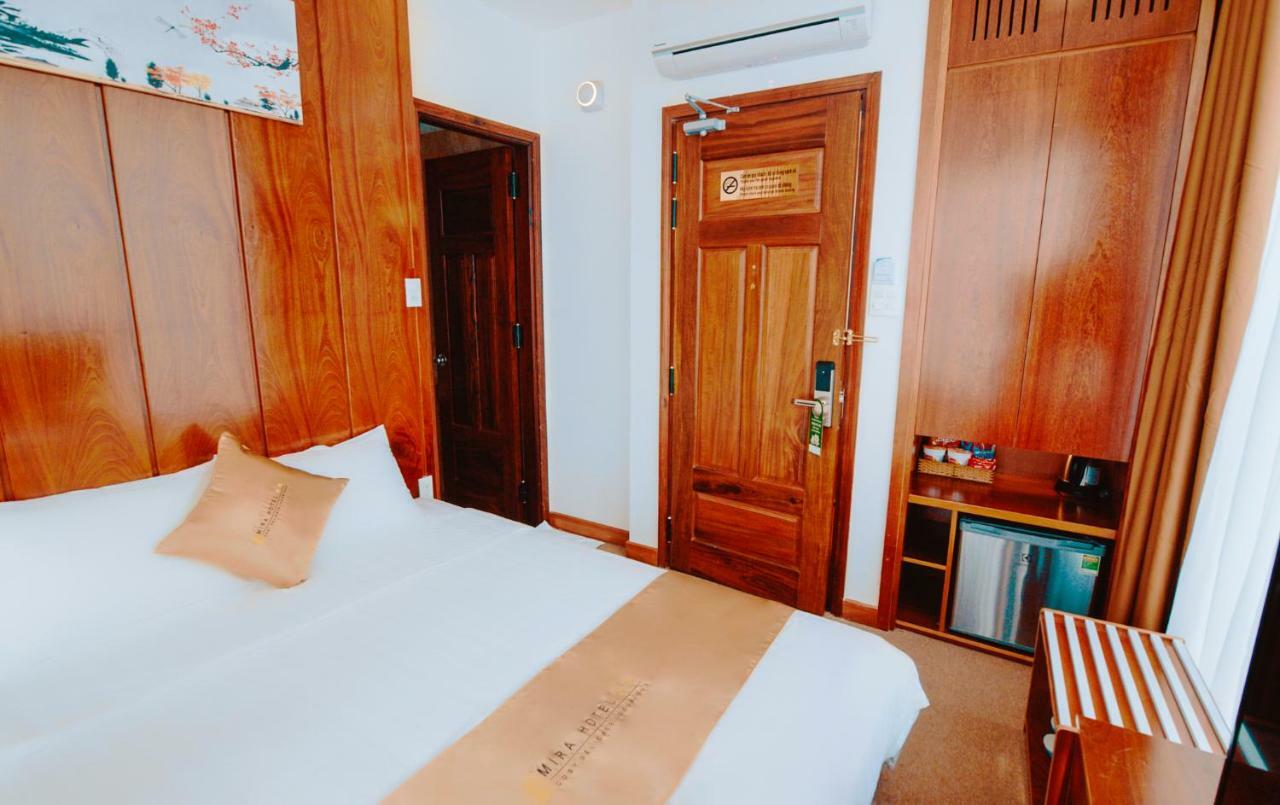 Mira Hotel Куи Нхон Екстериор снимка